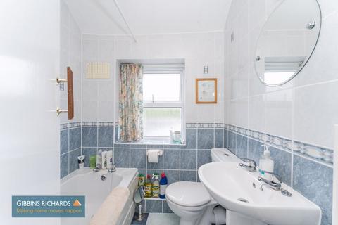 4 Bowood Road, Taunton, TA2 7QE