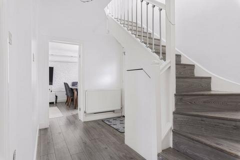 103 Cray Road, Sidcup, DA14 5DL