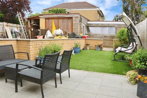 57 Berryfield, Slough, SL2 5SB