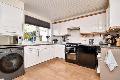 31 Castlehill View, Kilsyth, Glasgow, G65 9PA