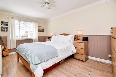 31 Castlehill View, Kilsyth, Glasgow, G65 9PA