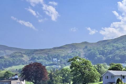 undefined, Clos Hen Felin, Dwygyfylchi