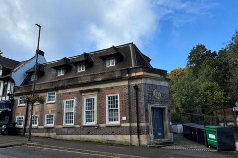 Station Approach, Tadworth