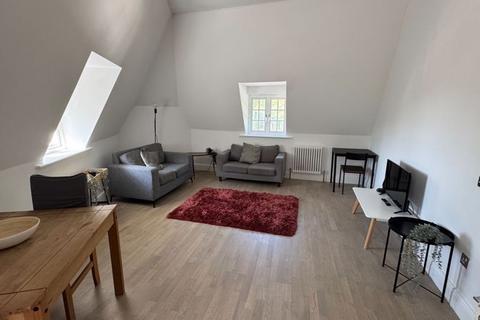 1 bedroom apartment for sale, Station Approach, Tadworth