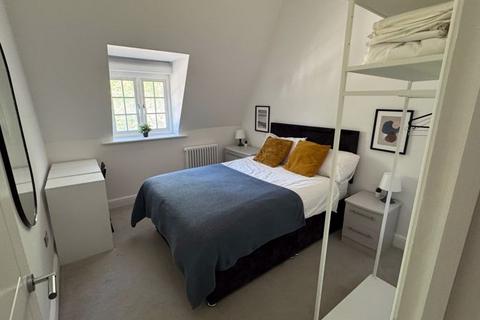 1 bedroom apartment for sale, Station Approach, Tadworth