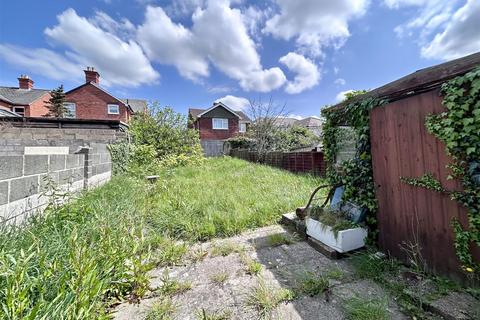 Ash Road, Newport