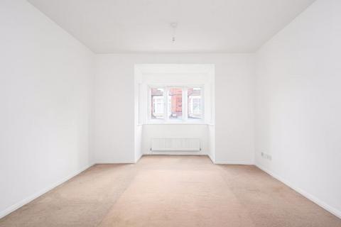 29 Burn Close, Addlestone, KT15 2PJ