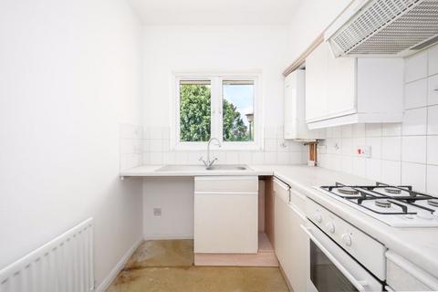 29 Burn Close, Addlestone, KT15 2PJ