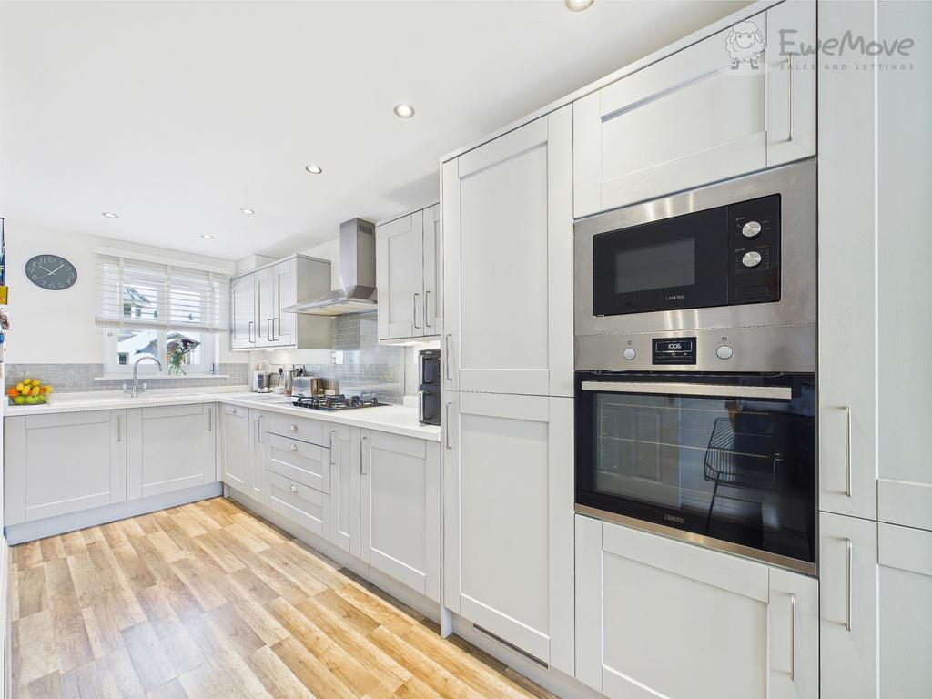Ewe Move South Molton - Raleigh Mead - Kitchen