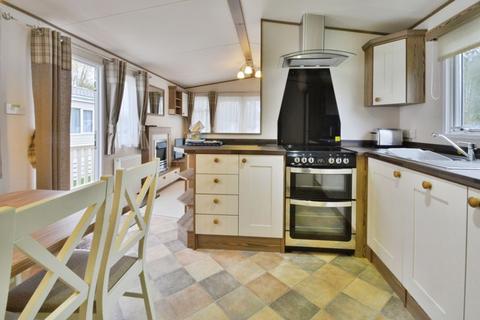 2 bedroom detached house for sale, Kingfisher Lake, Cotswold Hoburne, Cotswold Lakes