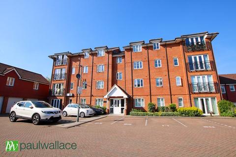 2 bedroom flat for sale, Vancouver Road, Turnford