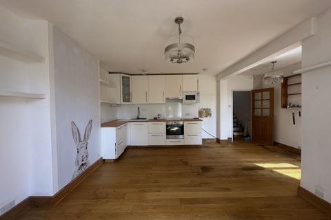2 bedroom apartment to rent, Stroud Road, Gloucester
