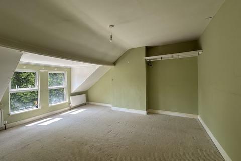 2 bedroom apartment to rent, Stroud Road, Gloucester