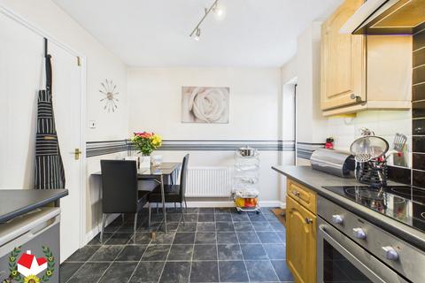 39 Baptist Close, Abbeymead, Gloucester, GL4 5GD
