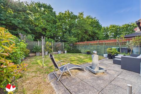 39 Baptist Close, Abbeymead, Gloucester, GL4 5GD