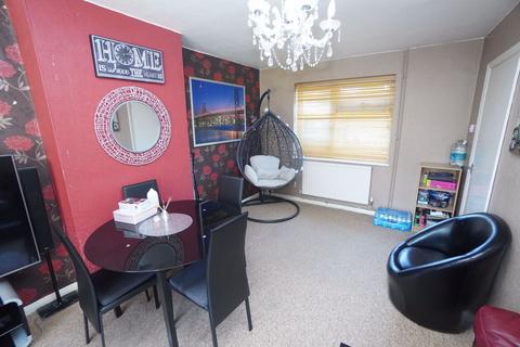 3 bedroom semi-detached house for sale, Wingate Avenue, High Wycombe HP13