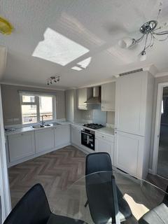 2 bedroom detached bungalow for sale, Swindon SN25