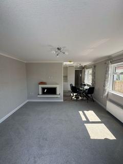 2 bedroom detached bungalow for sale, Swindon SN25