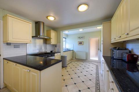21b Leigh Road, Holt, Trowbridge, BA14 6PW