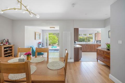 7 Raleigh Avenue, Wallington, SM6 8HE