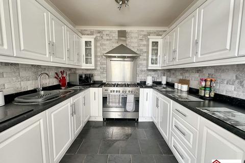 2 bedroom detached house for sale, Chestnut Close, Neath, Neath Port Talbot, SA10 7AU