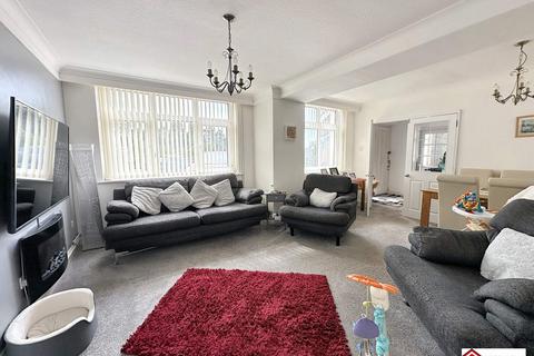 4 Chestnut Close, Neath, SA10 7AU