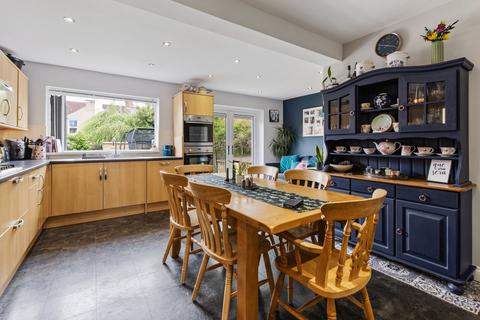3 bedroom semi-detached house for sale, Maple Grove, Rugby, CV21