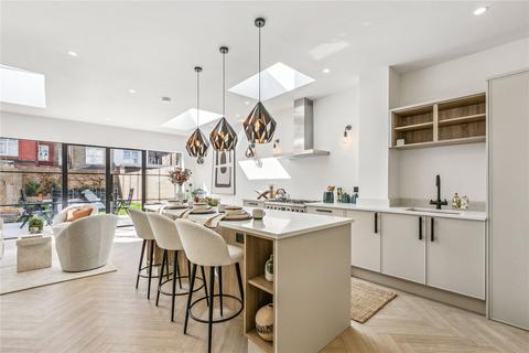 66 Moring Road, Tooting, London, SW17 8DL