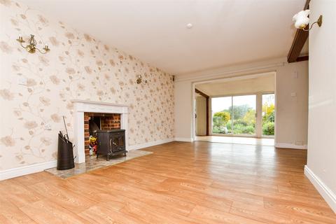 4 Brookside, Beare Green, Dorking, RH5 4QH