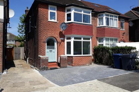 1 bedroom flat to rent, London NW11