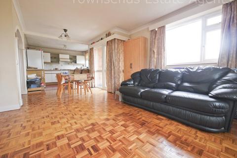 2 bedroom flat for sale, Sandy Lodge Way, Northwood HA6
