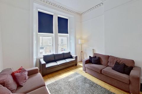 5 bedroom flat to rent, (1f1) Grove Street, Edinburgh, EH3