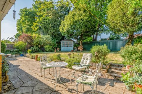 24c Chinthurst Park, Shalford, Guildford, GU4 8JH