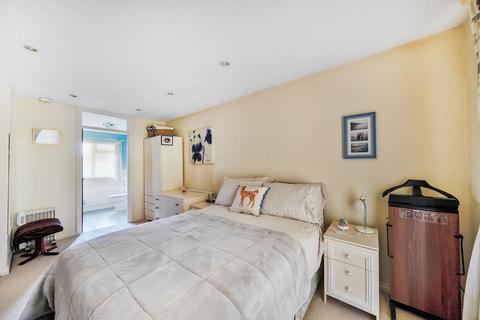 24c Chinthurst Park, Shalford, Guildford, GU4 8JH