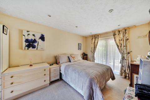 24c Chinthurst Park, Shalford, Guildford, GU4 8JH