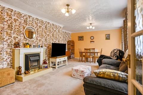 17 Cherry Tree Road, Charing Heath, Ashford, TN27 0BB