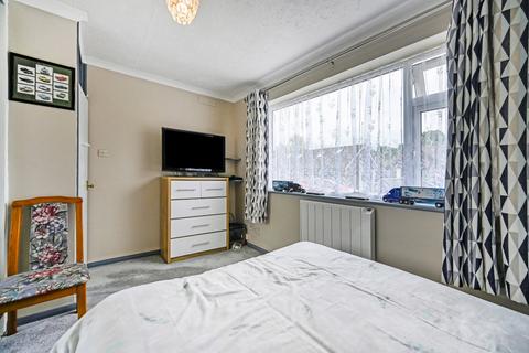 17 Cherry Tree Road, Charing Heath, Ashford, TN27 0BB