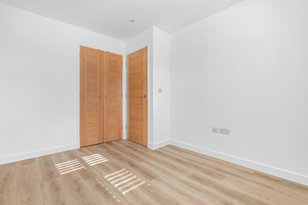 BEDROOM Alternative view.jpg