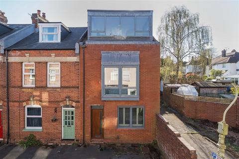 9 Cavendish Road, Exeter, EX1 2PB