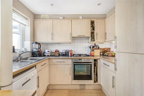 4 Bell Close, Pulborough, RH20 1DH