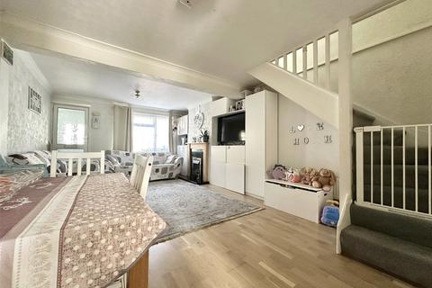 100 High Street, Swanscombe, DA10 0AH