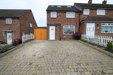 3 bedroom semi-detached house to rent, Debden IG10