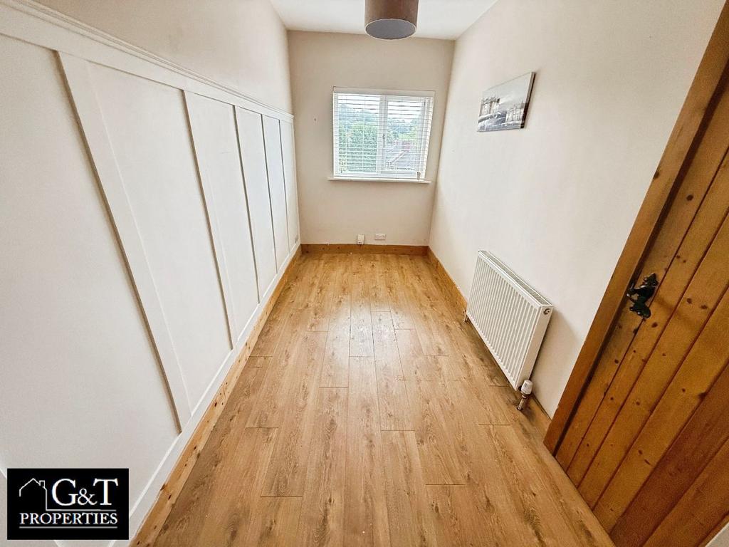 Second bedroom