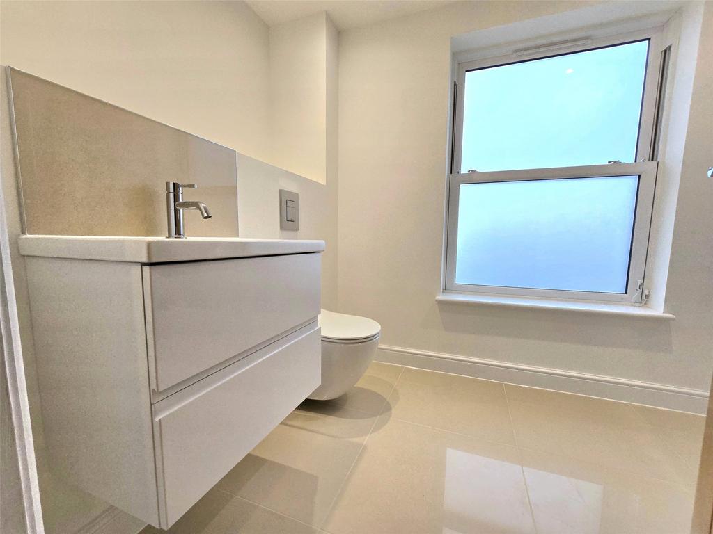 Ensuite