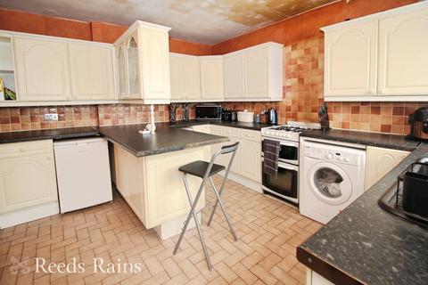 1 Larch Avenue, Chorley, PR6 0JL
