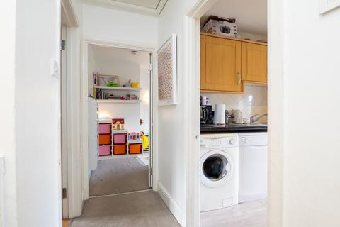 10b Bourne Way, Cheam, Sutton, SM1 2EN