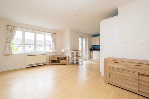 2 bedroom apartment for sale, Worcester Road, Sutton SM2