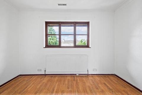 undefined, Lowry Crescent, Surrey CR4