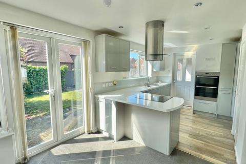 19 Firs Close, Folkestone, CT19 4HZ