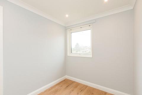 2 bedroom flat to rent, Sherborne St. John, Hampshire RG24
